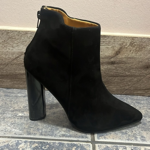 Little black boots Revamped by siren black ankle cut boot heel size 8 - Picture 9 of 10